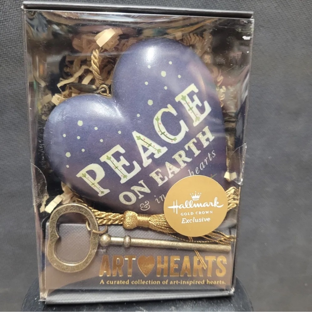 ✅Demdaco Art Hearts “Peace on Earth” Ornament w/Key HALLMARK Exclusive